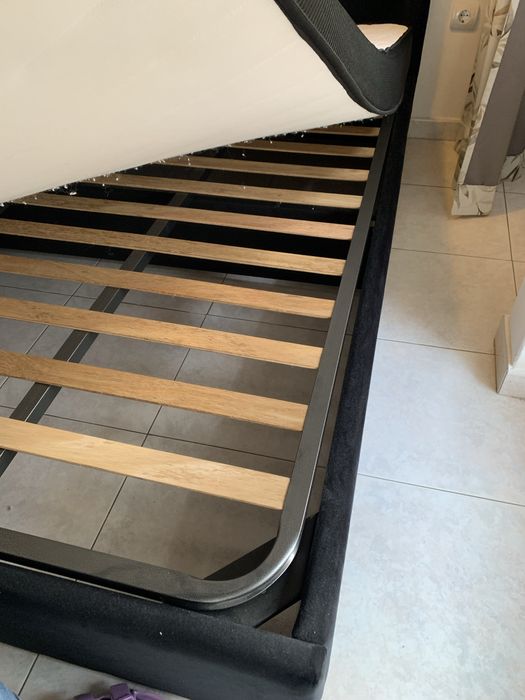 Cama de casal 140x190 como nova