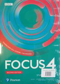 Focus 4 Student's Book + kod Benchmark Pearson