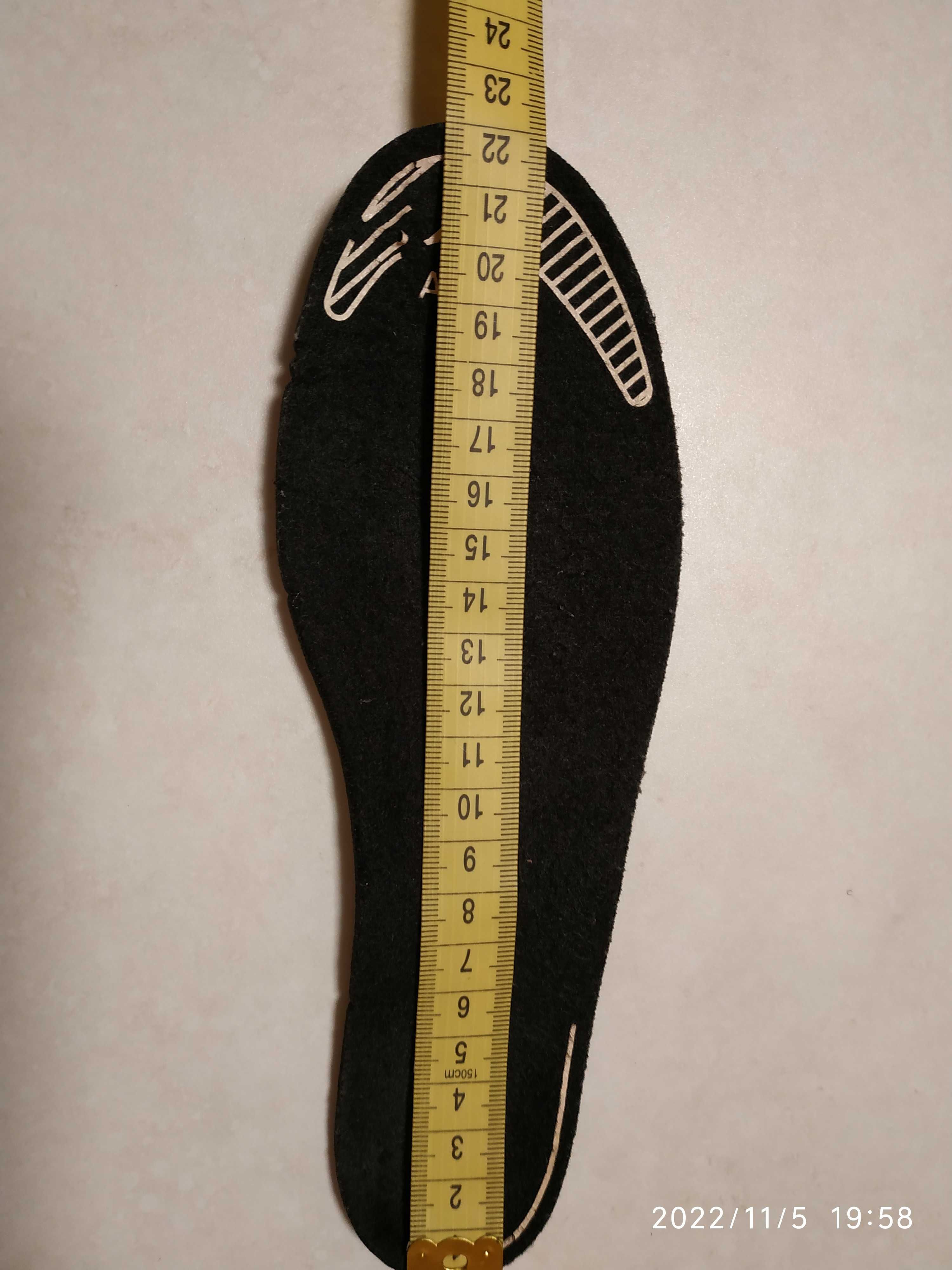 Зимние ботинки Adidas Terrex Snow CP CW К, US 2,2 стелька 22,3 см