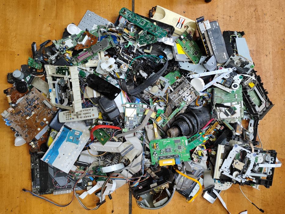 Złom elektroniczny 24kg