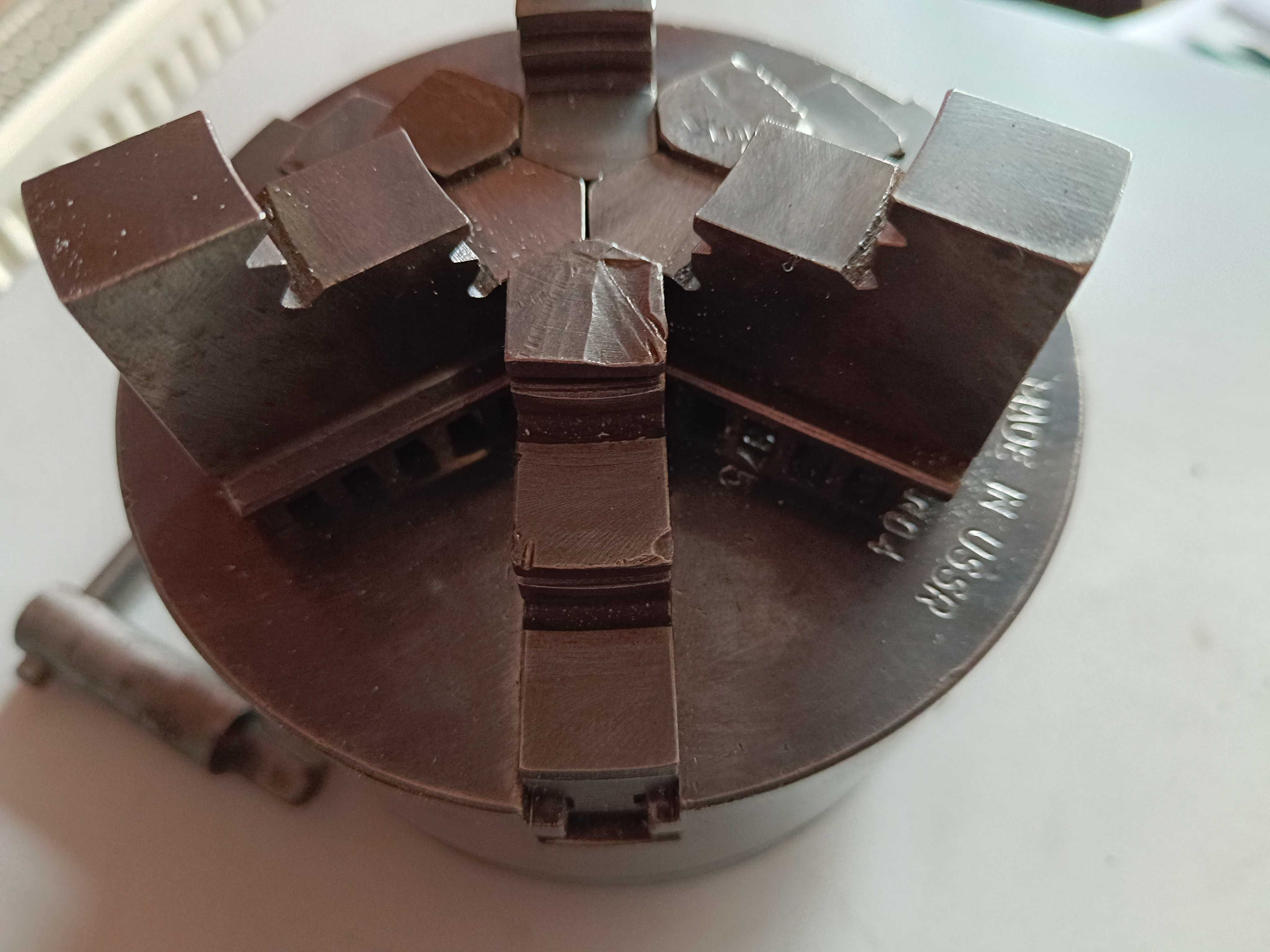 Uchwyt tokarski 125 mm. z zabierakiem L P szczeki samocentrujący klucz