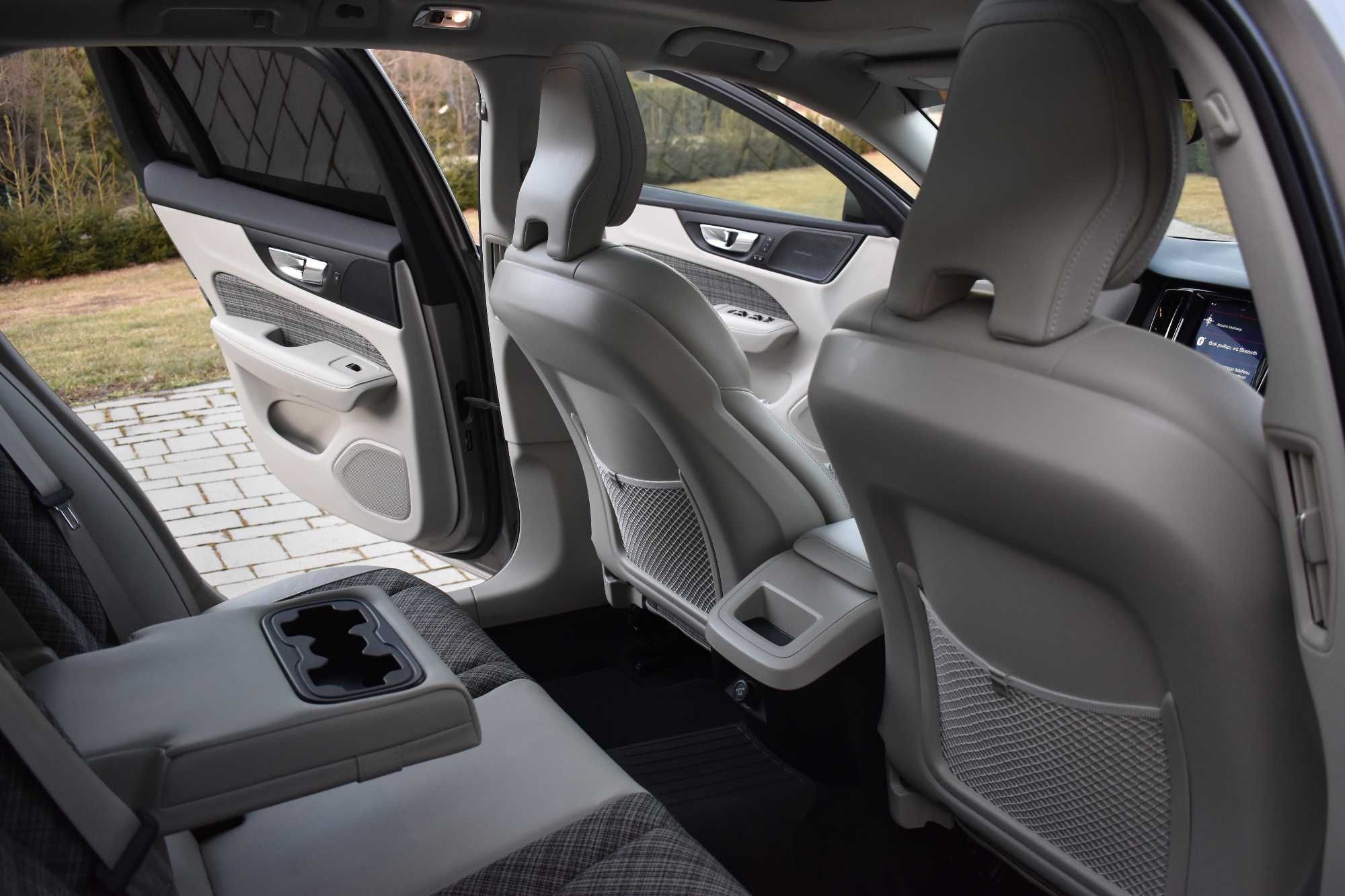 Volvo v60 T5 / Momentum 2019r.