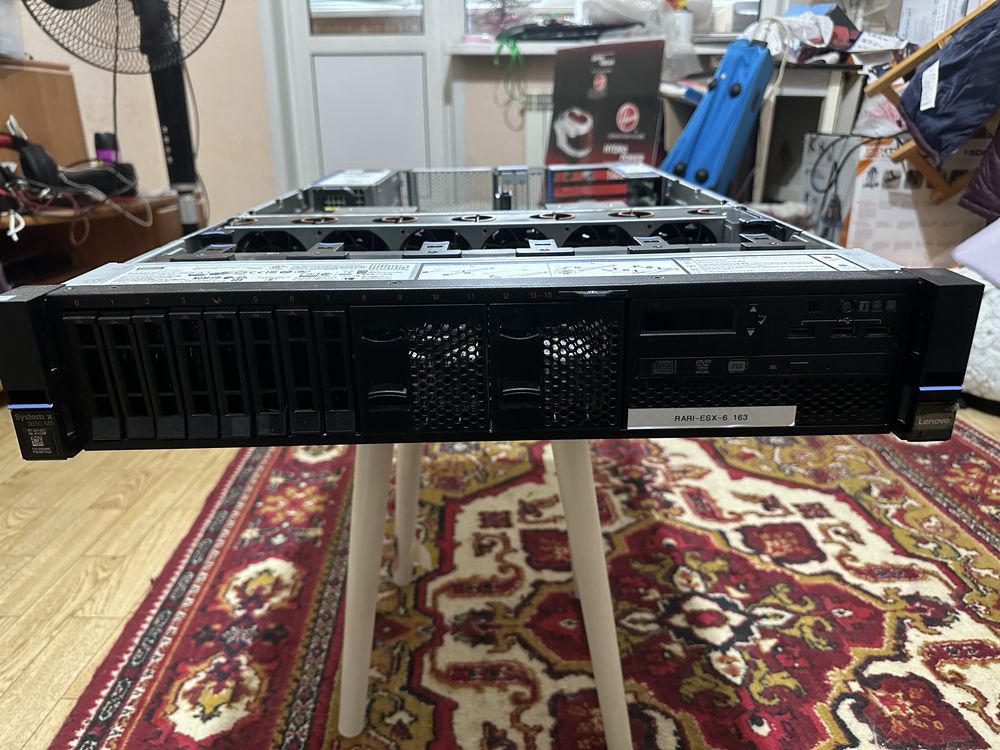 IBM Lenovo System X3650 M5 8х2.5 SFF 2xE5-2670v3 32GB RAM