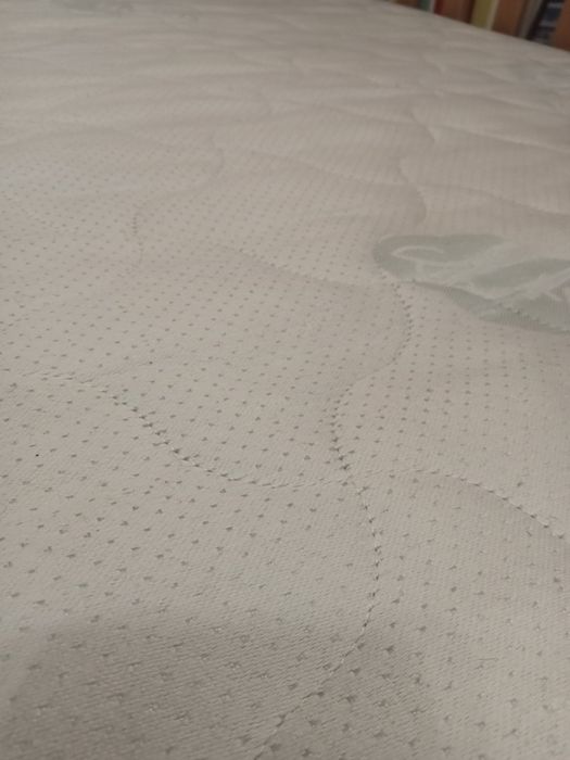 Продам матрас 180*80