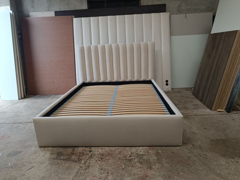 Sypialnia panele łóżko tapicerowane stelaż pojemnik 220 200x200 welur