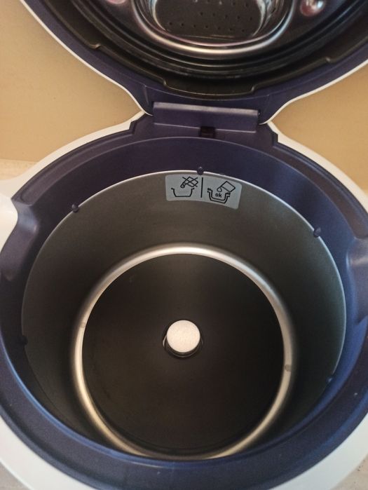 Мльтиварка-скороварка MOULINEX Cook4Me.