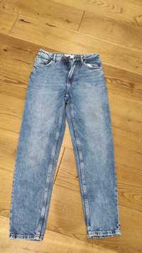 Jeansy Bershka rozm 34