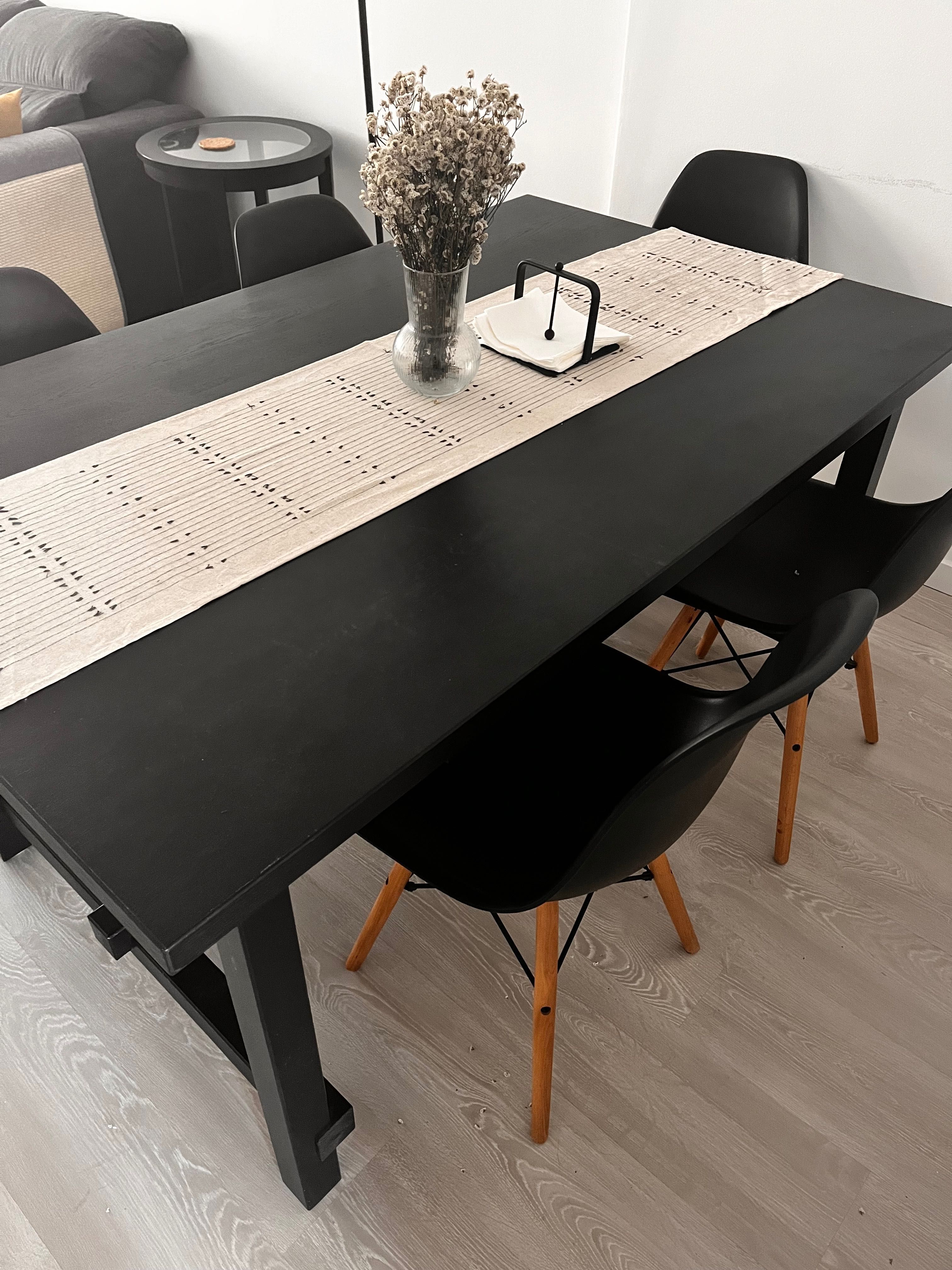 Mesa de jantar extensível