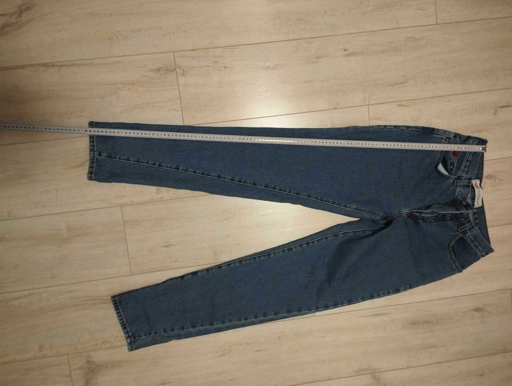 Damskie jeansy Lee Cooper