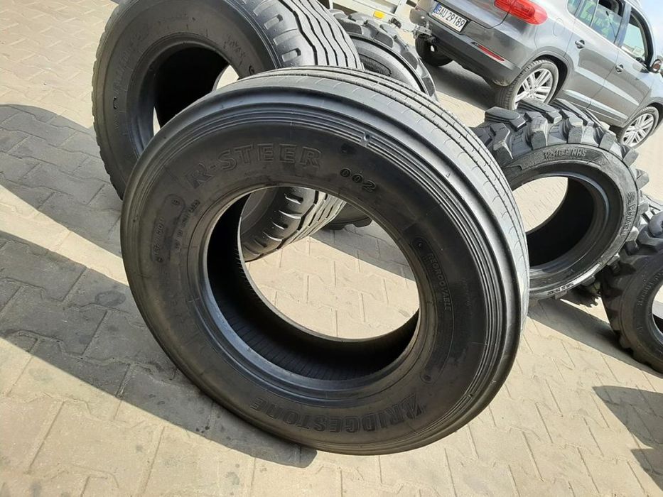 Opona używana ciężarowa 235/75R17.5 BRIDGESTONE 300zł C2508