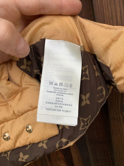 Жилетка Louis Vuitton Caramel Hooded Padded Vest- DMC
