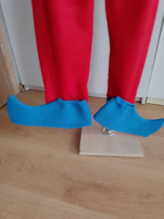 NOWY strój karnawałowy KRASNAL SKRZAT KRASNOLUDEK kostium 104/110 (39)