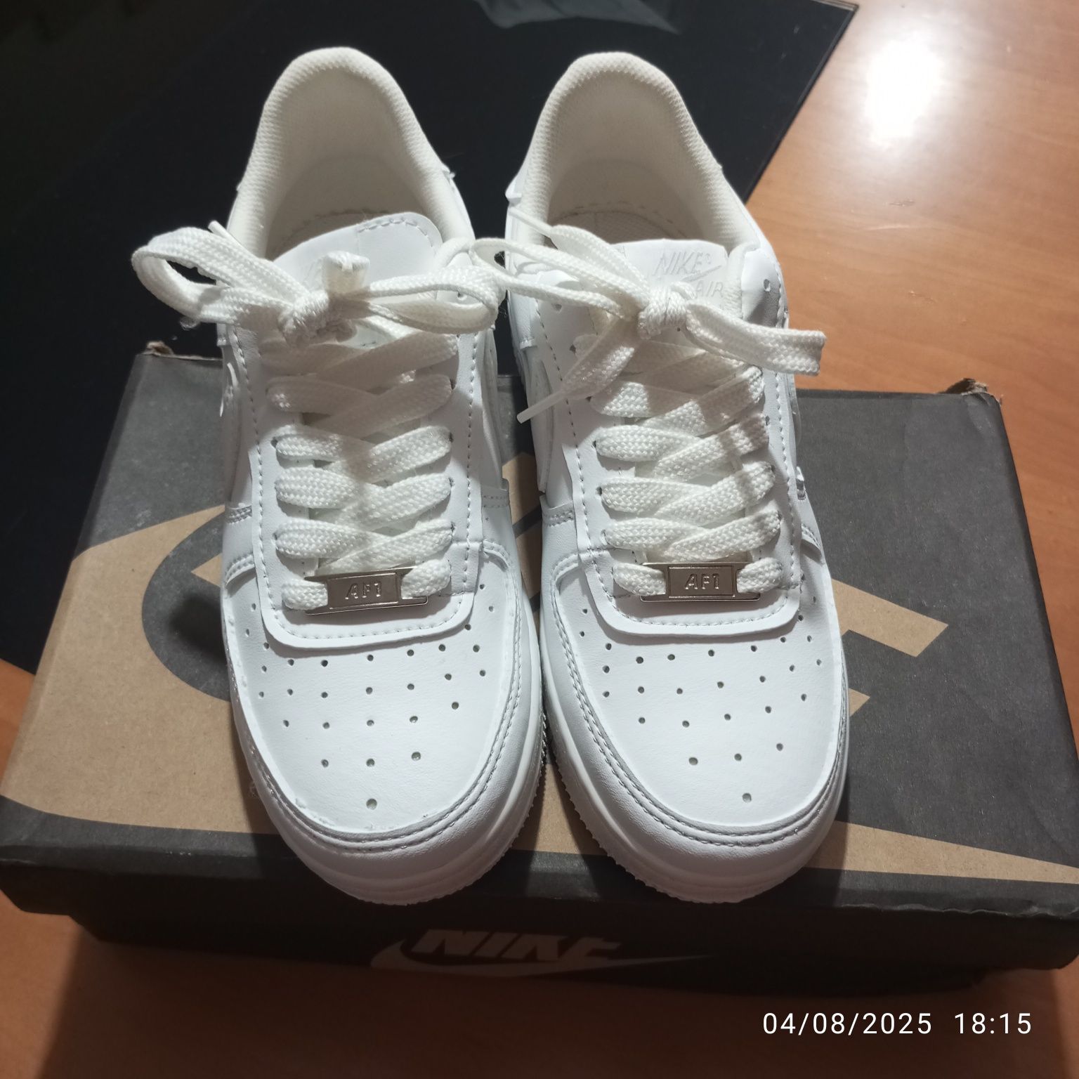 Sapatilhas novas Nike