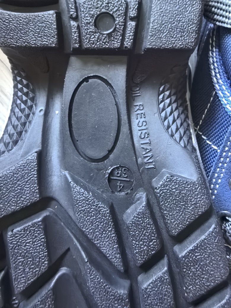Buty robocze r 38  *