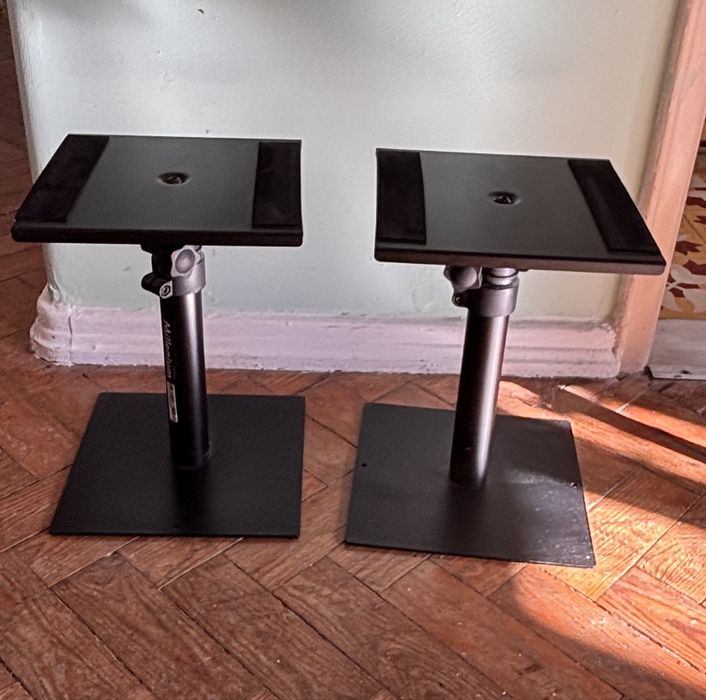 2 suportes para colunas secretária Millenium