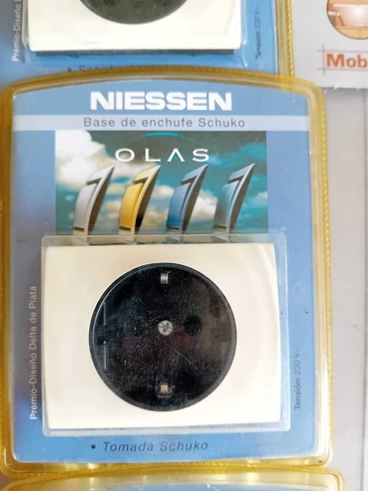 Tomada Niessen ABB Novo