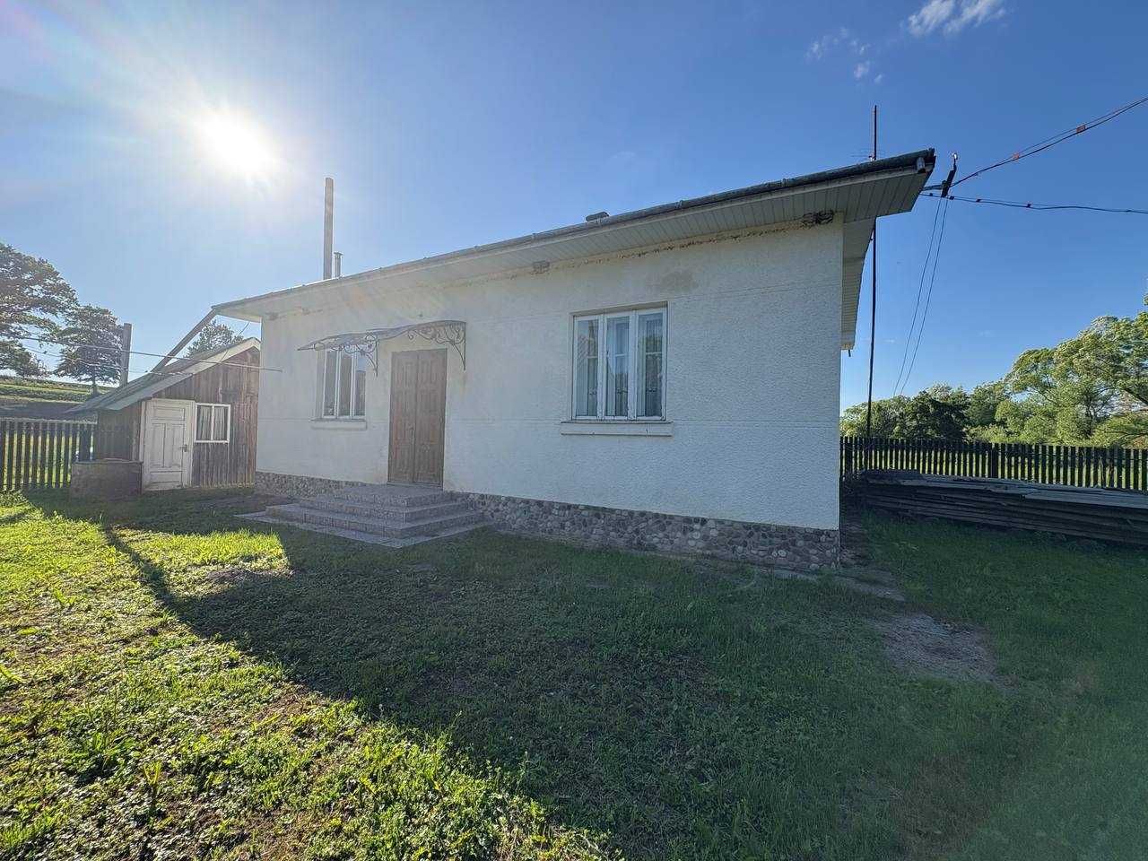 Продаж будинку в с. Клубівці