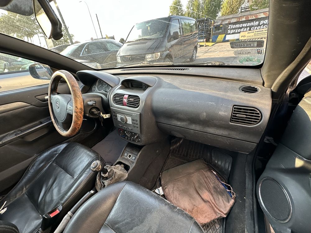 Opel Tigra B Z13DT Cabrio na części 1.3 Tigra B wszystkie części