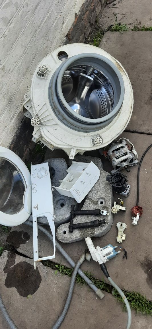 Барабан Indesit..двигатель Welling.Разборка Indesit