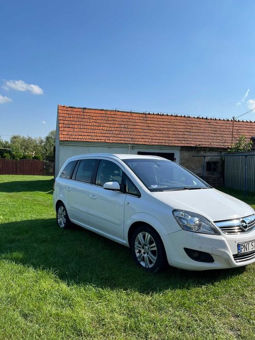 Opel Zafira lift 2009r 2.2 direct/gaz/automat/7 osób/260tys. przebiegu