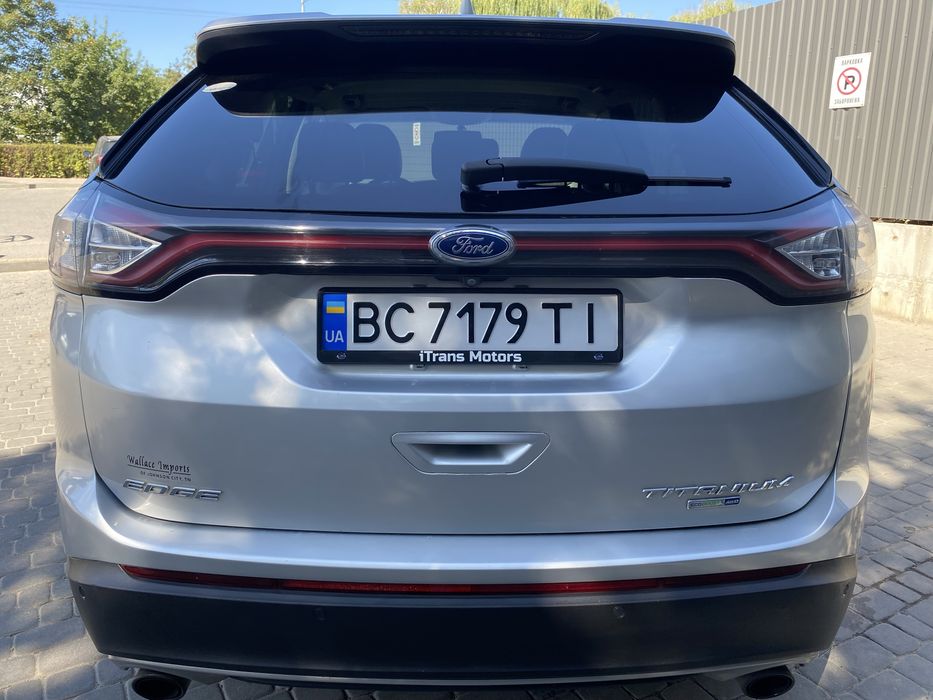 Ford edge TITANIUM