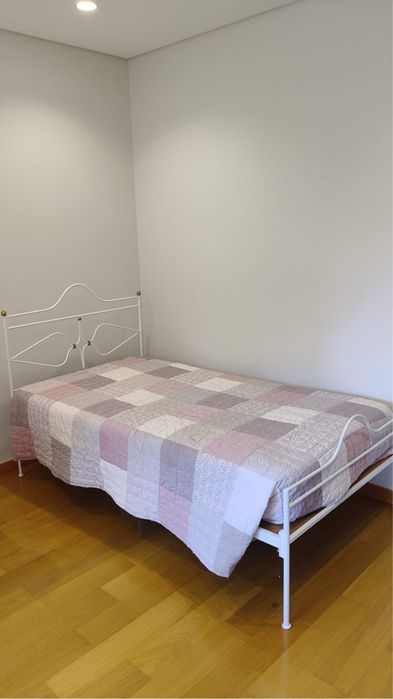 Cama ferro com colchao