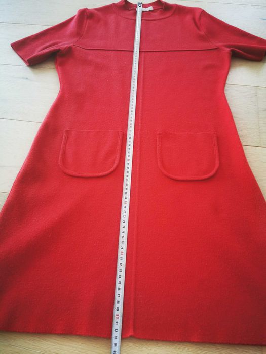 Sukienka Mango r. L czerwona mini z półgolfem