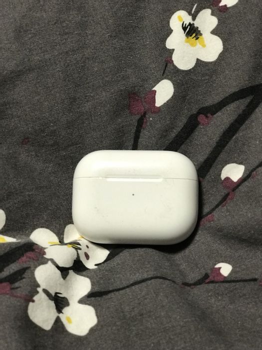 AirPods pro Gen 1 (оригінал)