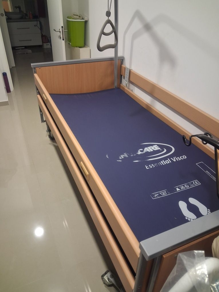 Cama articulada com colchão