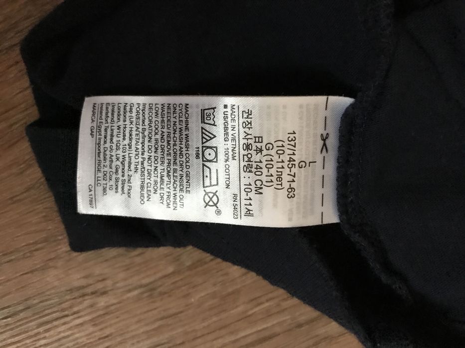 Детская  футболка GAP на мальчика