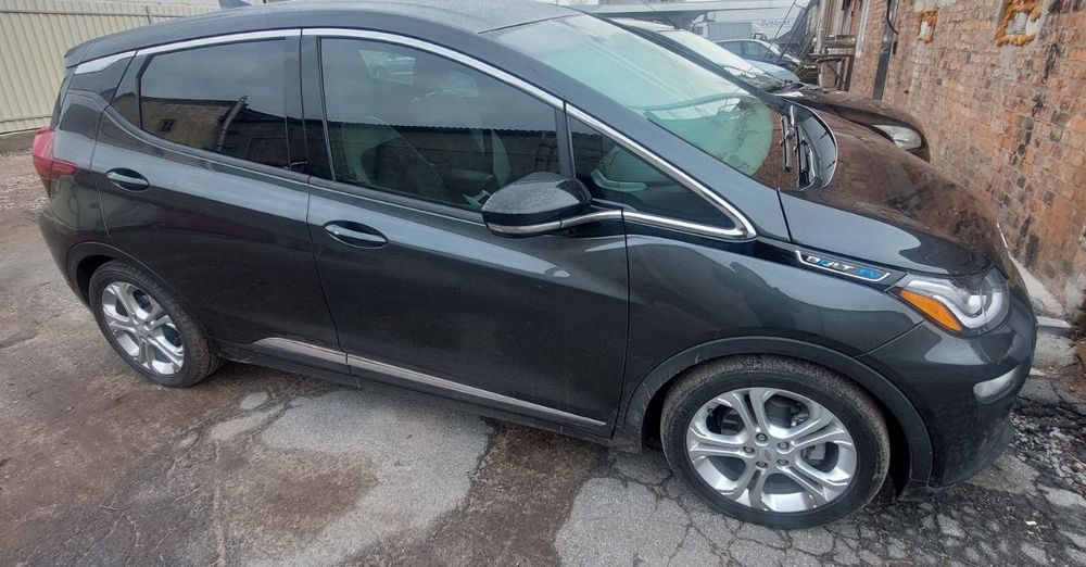 Шевроле  болт 2020р