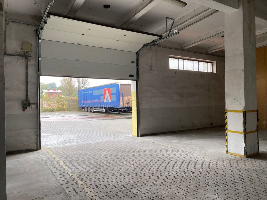 MAGAZYNY 250 M2 I 300M2