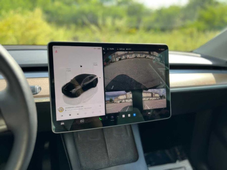 Tesla Model Y Long Range      2022