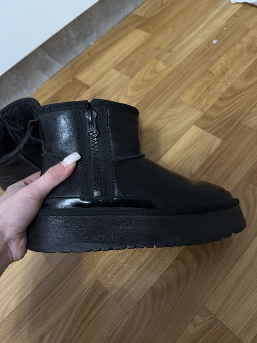 Повністю натуральні уггі