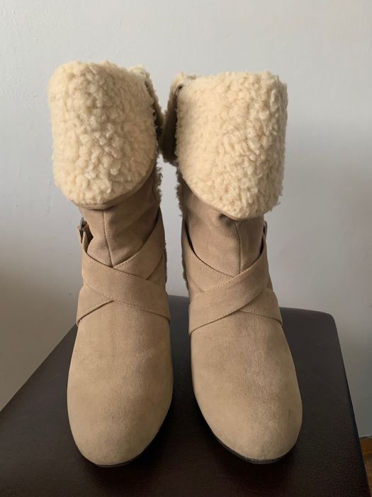 Чобітки/чоботи бежеві 39 р осінь/зима/весна