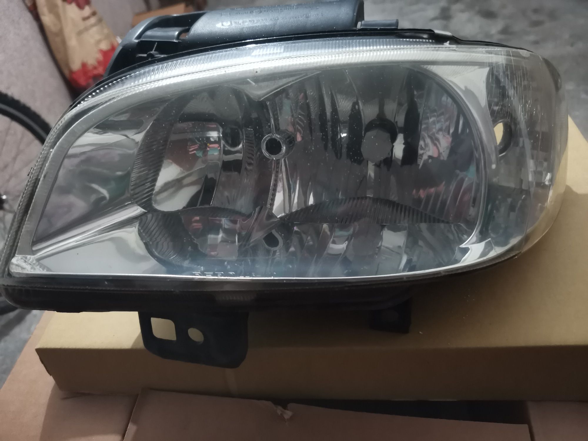 Ótica esquerda h7/h1 e airbag seat ibiza 6k2