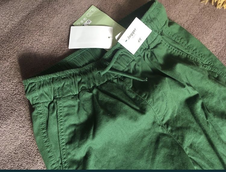 Nowe spodnie dla chłopca H&M rozm. 128