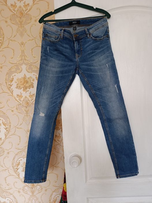 Жіночі стильні джинси