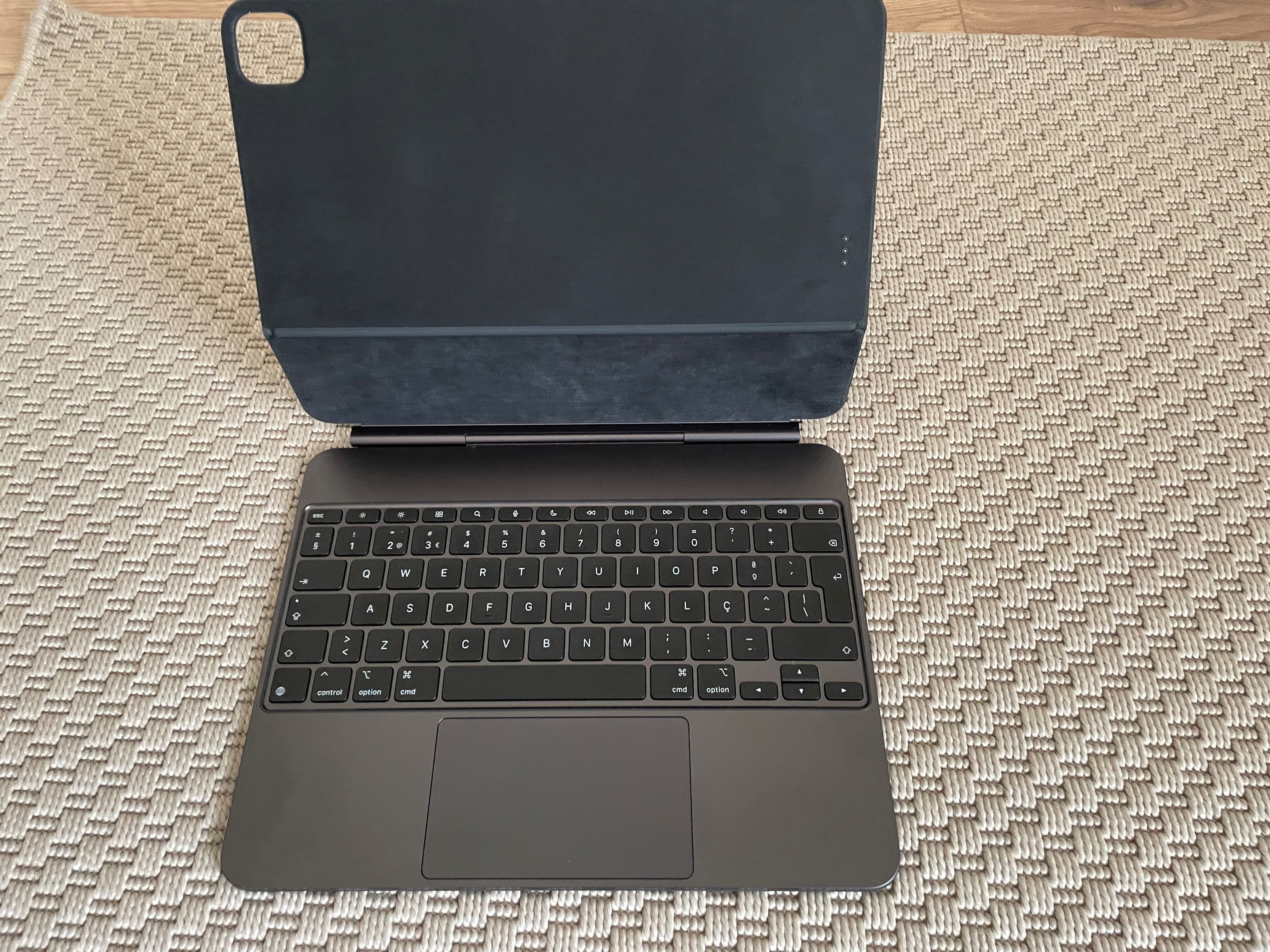 Vendo Magickeyboard IPad 13 polegadas(M4)