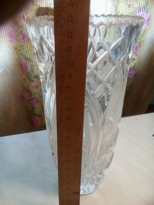 Вазочка хрустальная