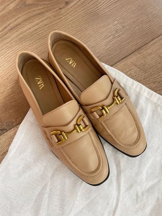 Zara skóra naturalna loafers mokasyny złote zdobieni mosiężne jesień