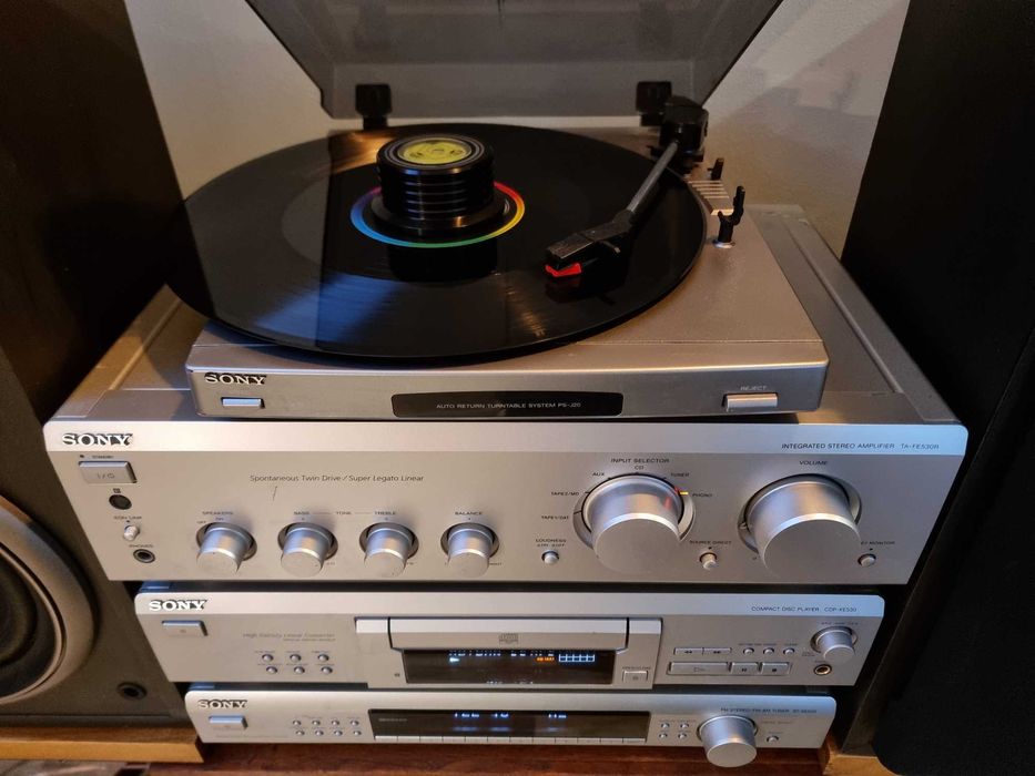 Wieża stereo Sony 3 segmenty + mały bonus