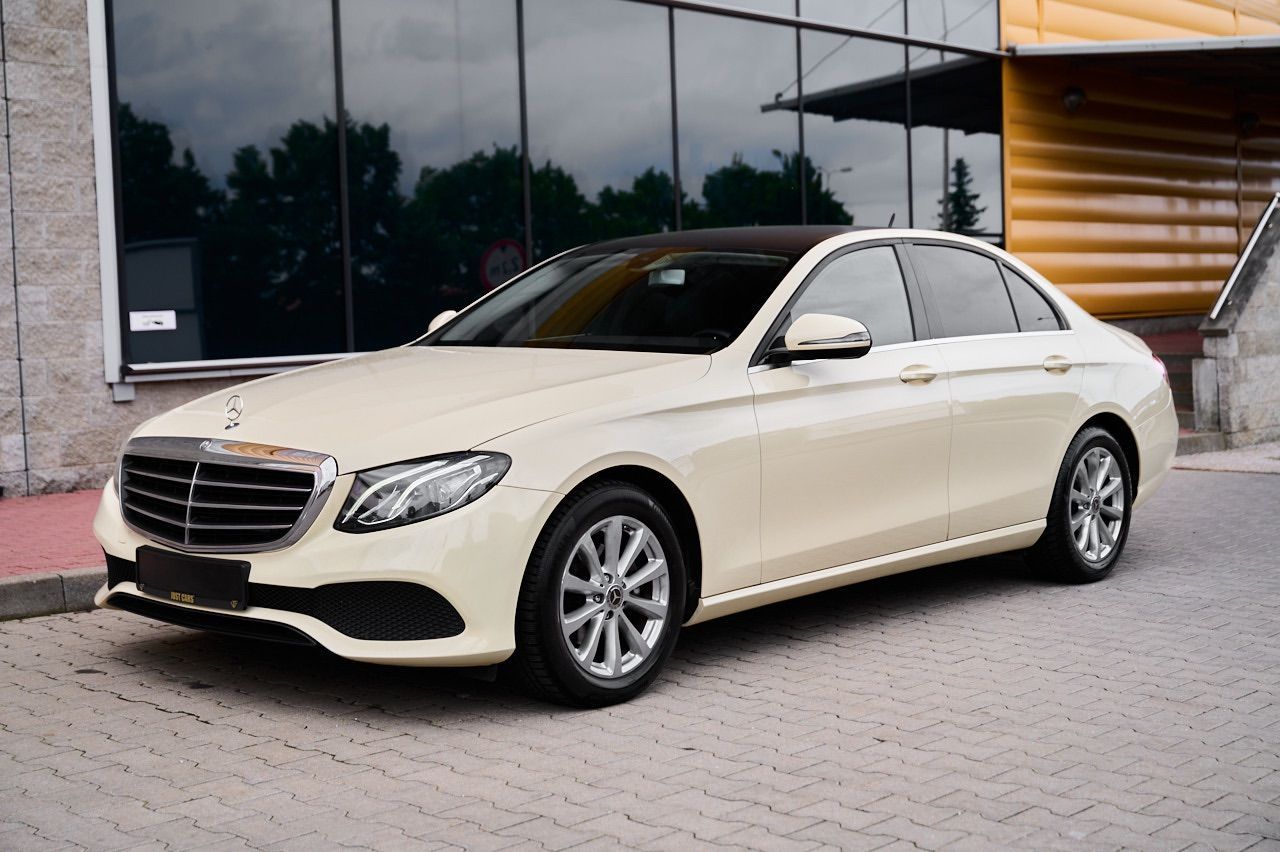 Mercedes-Benz Klasa E W213 E200d 150PS / Skóra / MULTIBEAM LED / Zarej w Polsce