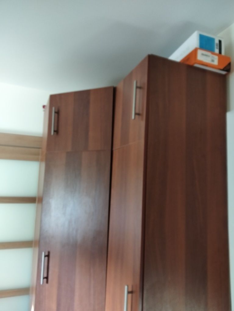 Продам шкаф угловой с консолью