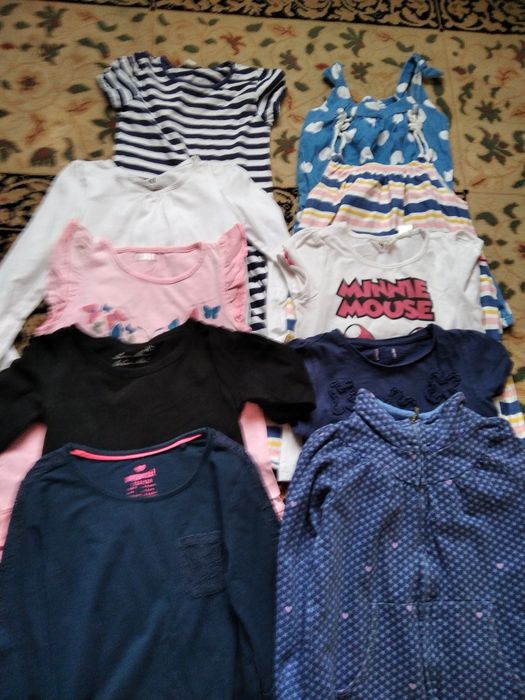 Paka ubrań dla dziewczynki na 122/128