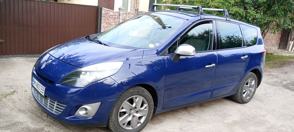 Renault Grand Scenic 2011