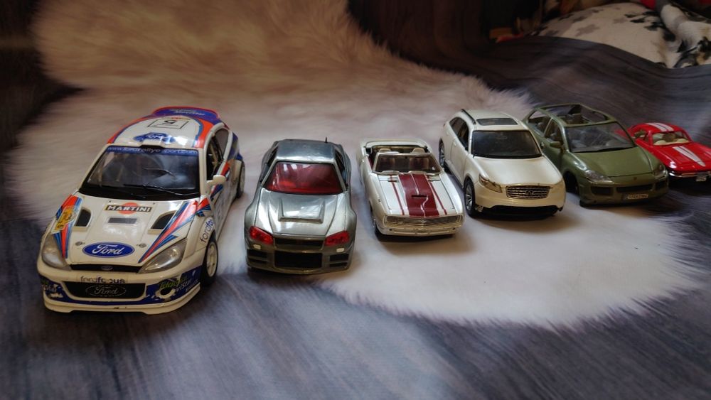 1/24 1/32 1/18Коллекцыонные автомодели.Maisto.Burago.Welly.Sunny Side