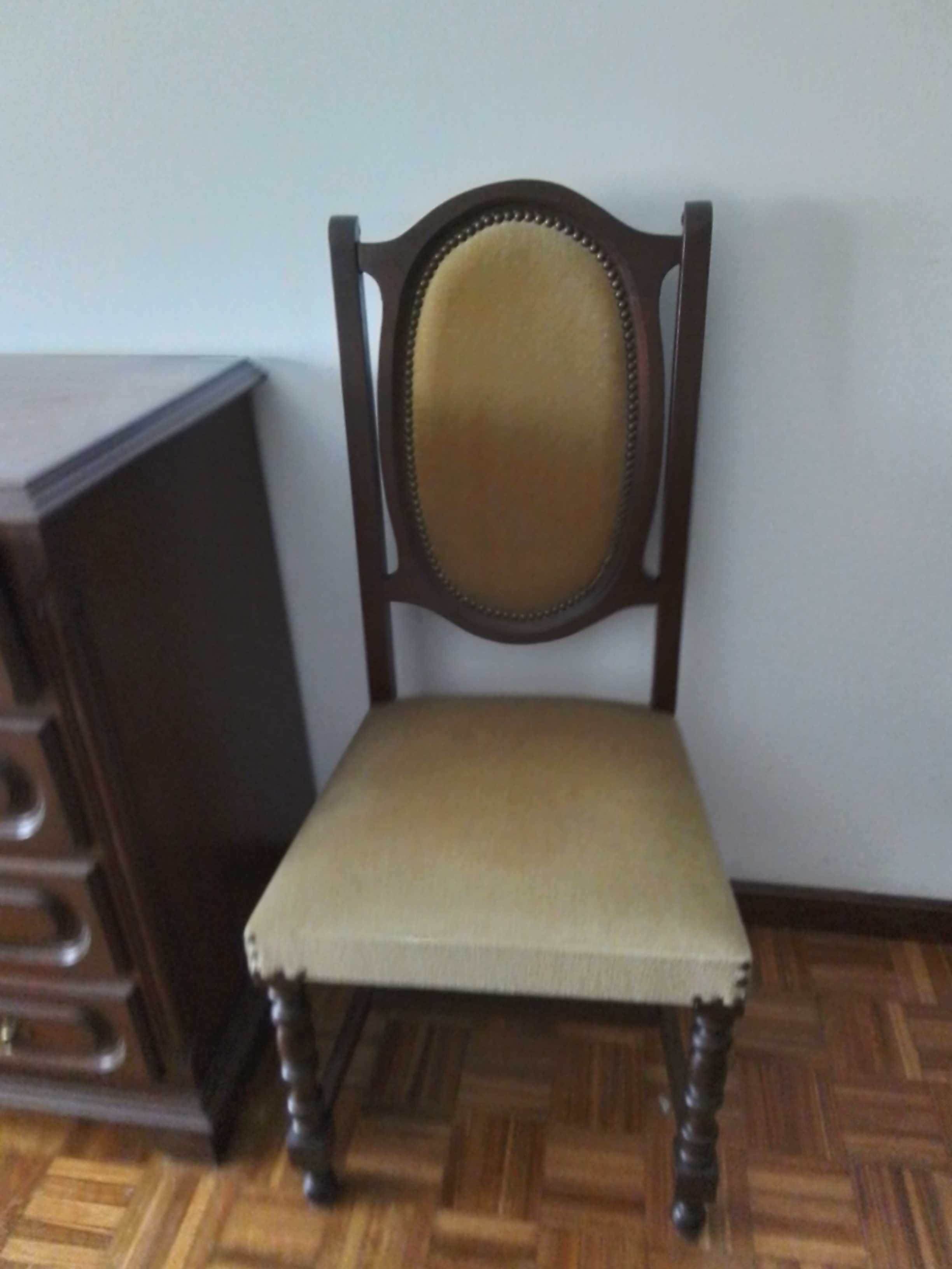 Vendo Mobilia de Quarto com ou sem colchão (opcional)