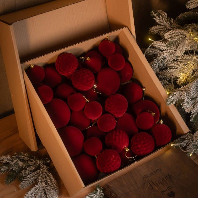 Набори новорічних прикрас для ялинки