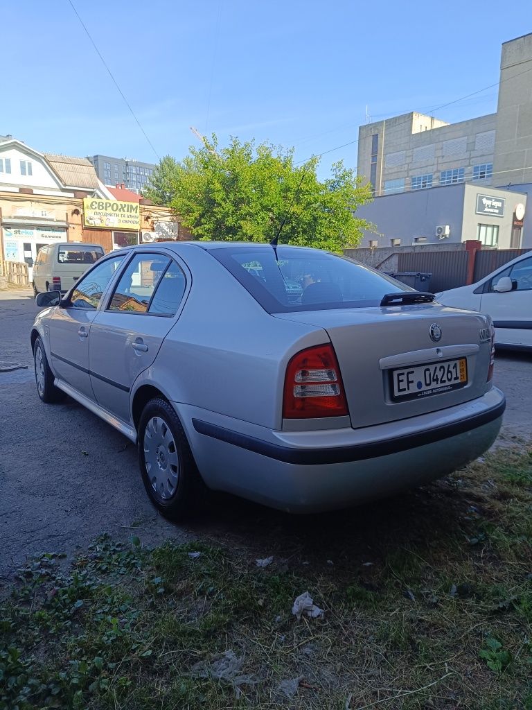 Продам Шкода октавія 1.6 мпі
